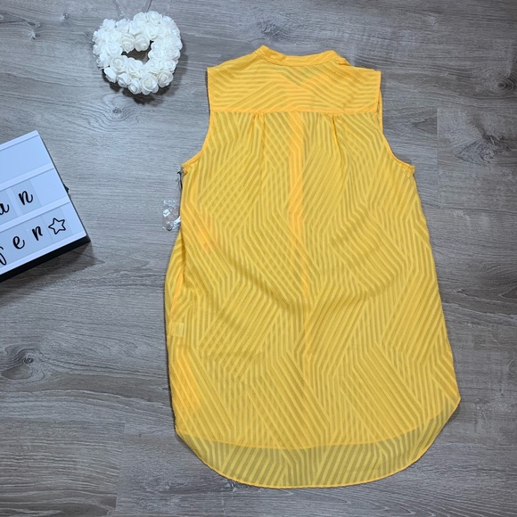 Vince Camuto women’s yellow sheer tunic - Picture 6 of 6